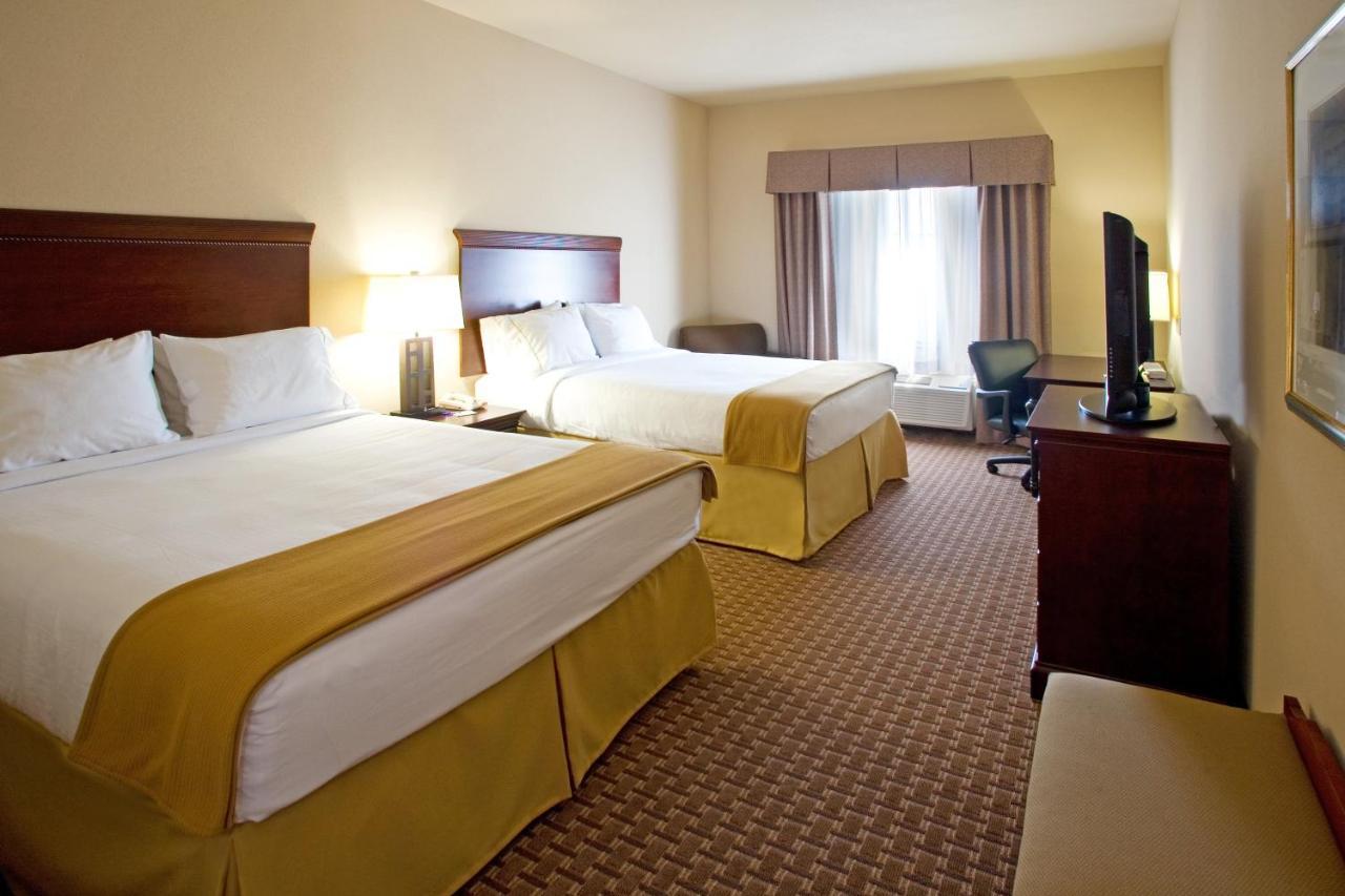 Holiday Inn Express Hotel And Suites Kingsville By Ihg Esterno foto